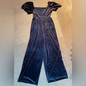 Old Navy Velour Jumpsuit Size L